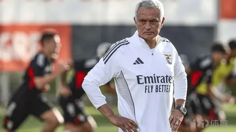 孙继海力挺邵佳一担纲国足新帅，直言不二人选，话题热度飙升！